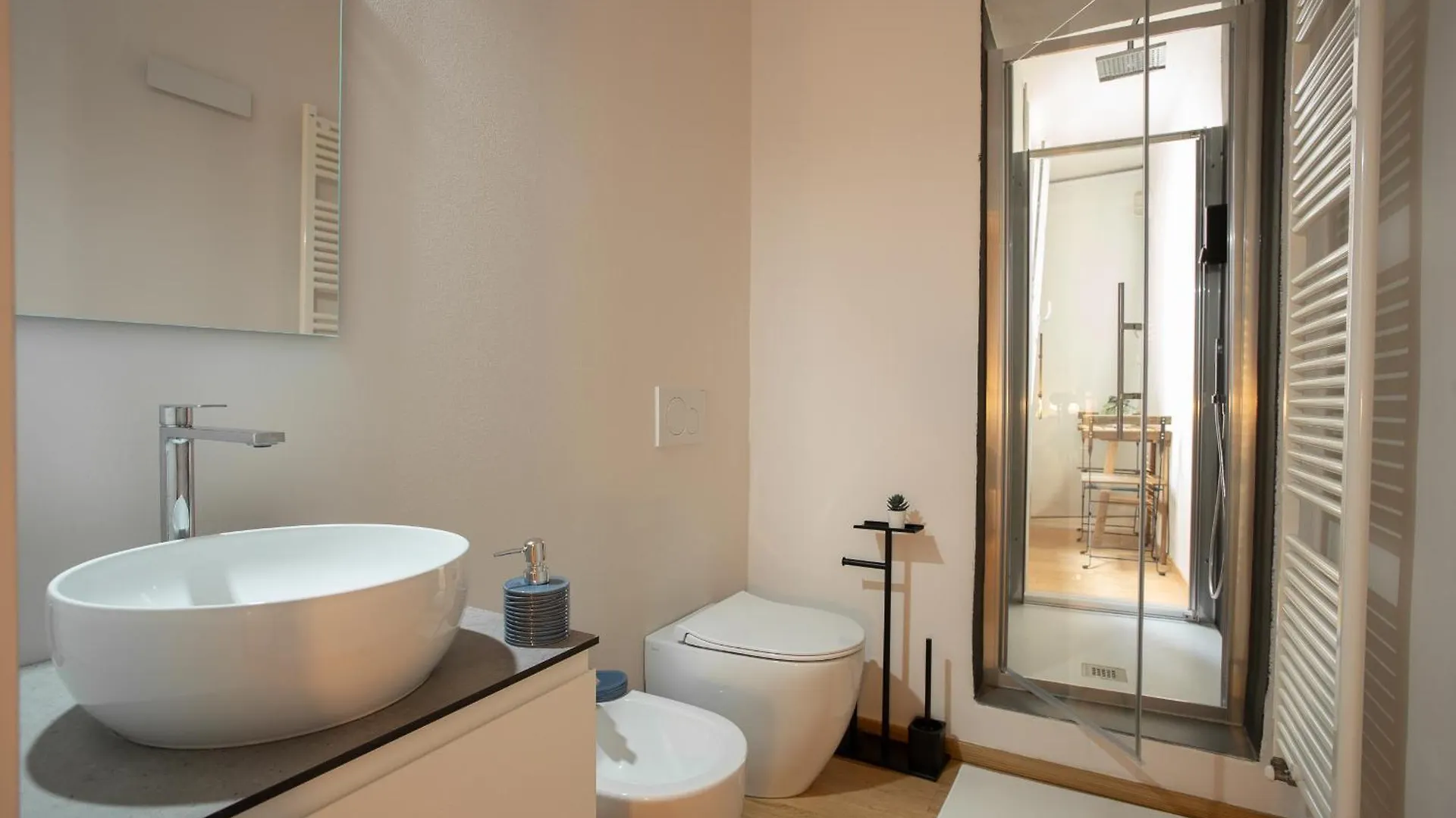 Freedom Suites Parma Apartment